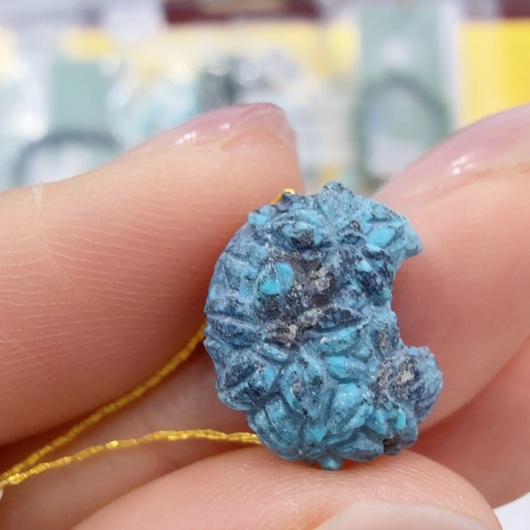 绿松石未镶嵌珠宝奇石