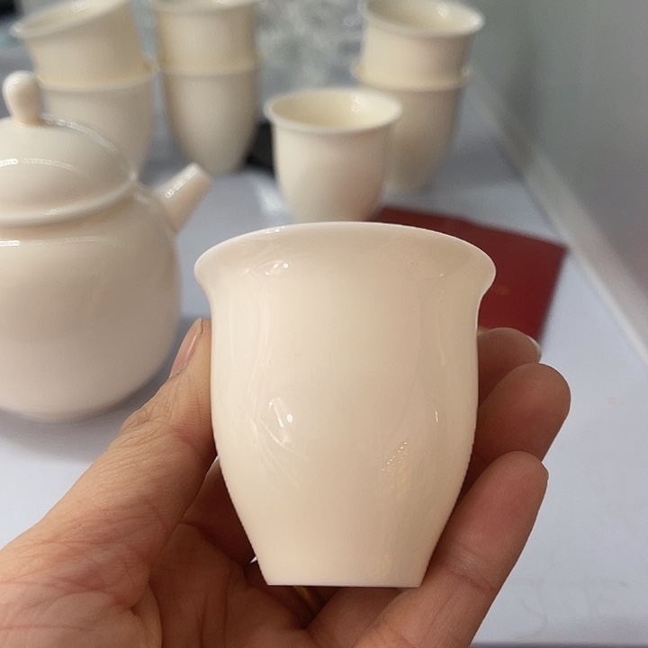 福利待遇多多哦哦哦