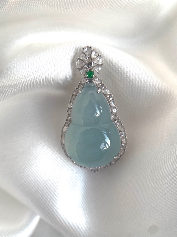 碧海悬葫 | 冰种晴蓝翡翠葫芦吊坠 18k金