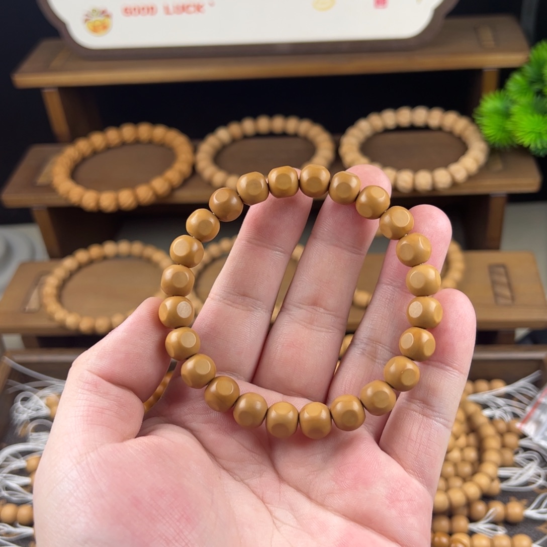 泥***泞吊坠猴头核桃六方泥泞