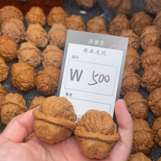 吊坠桃核我是第一百36