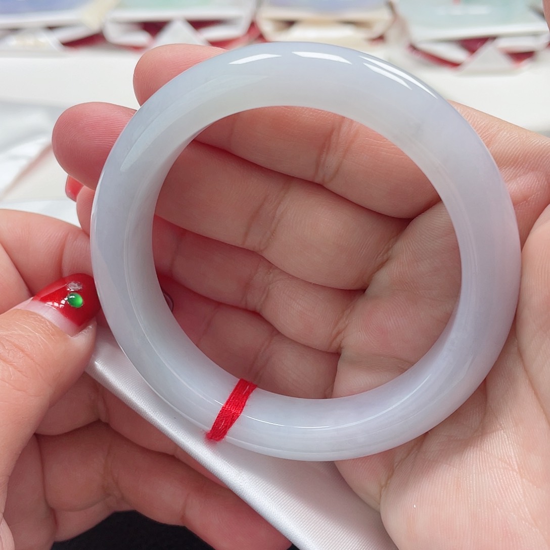 翡翠手镯（圆镯）未镶嵌缅甸翡翠手镯58圈