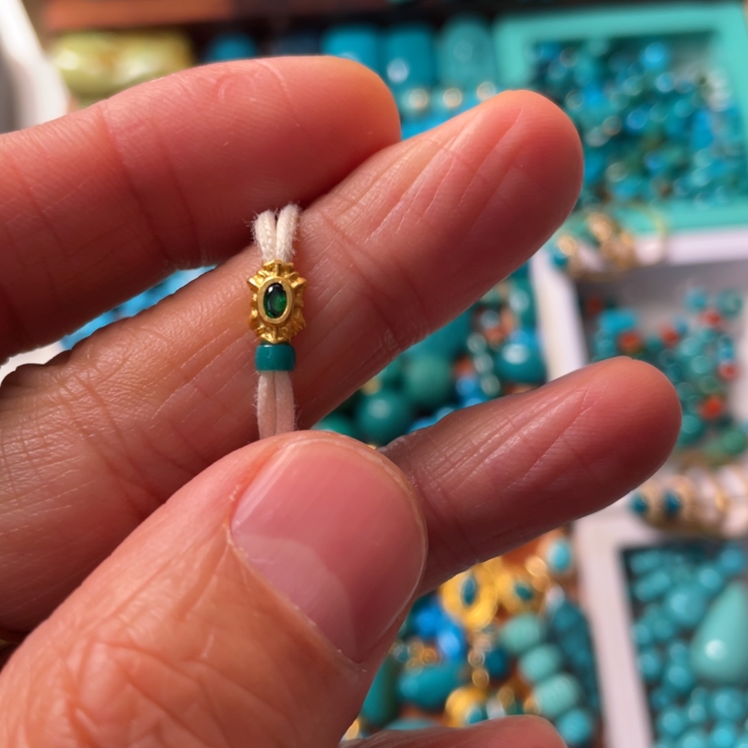 像****绿松石未镶嵌颈饰