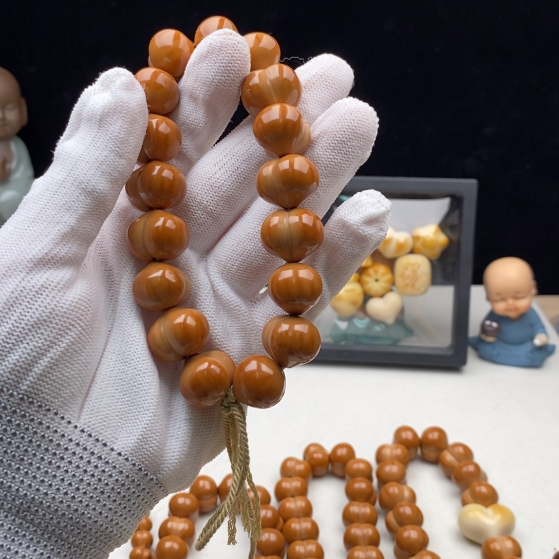 岁***)核桃猴头核桃。       