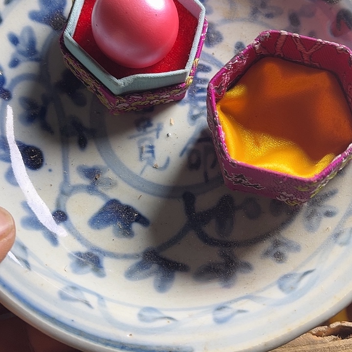 正品瓷器摆件磁盘