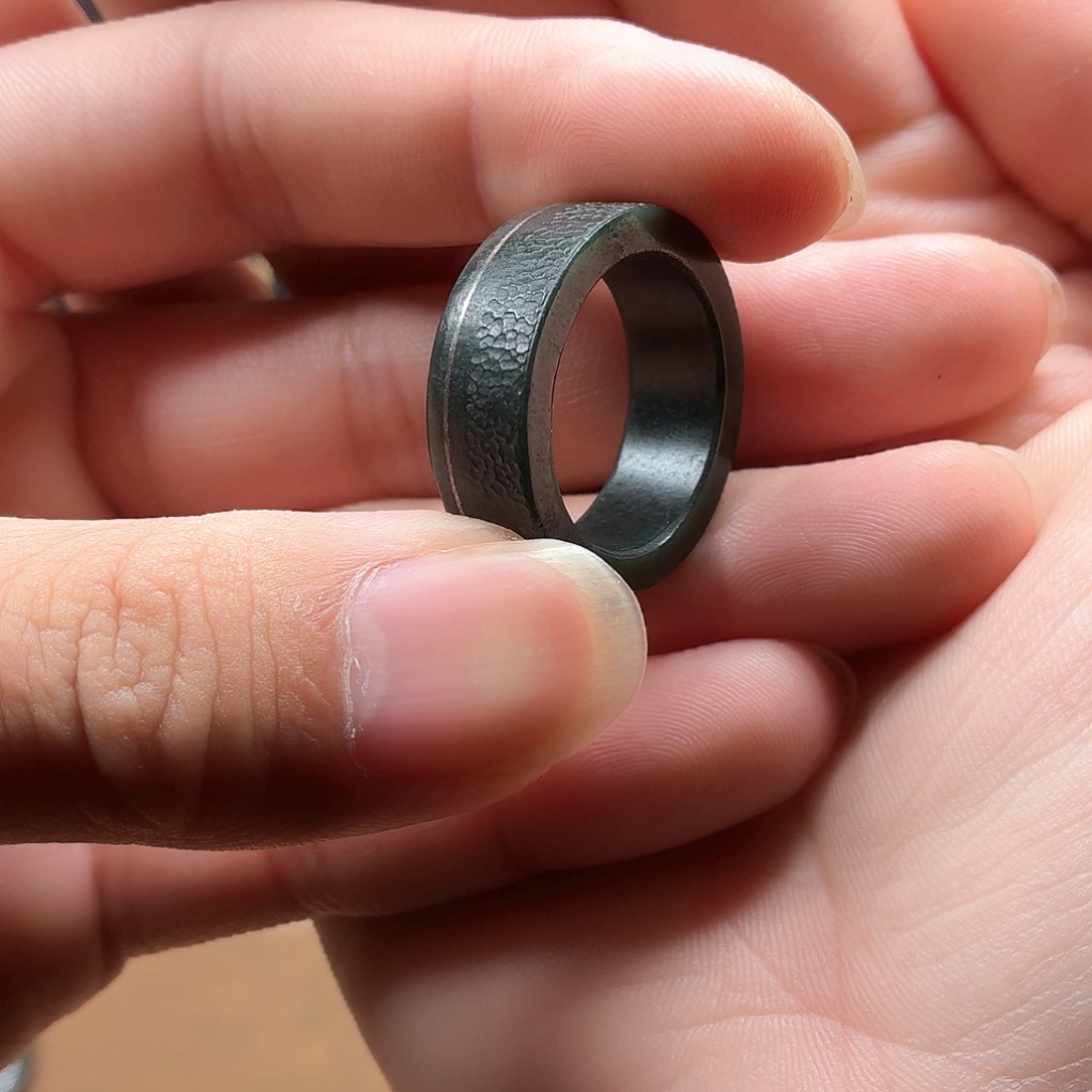 知***道和田玉未镶嵌颈饰