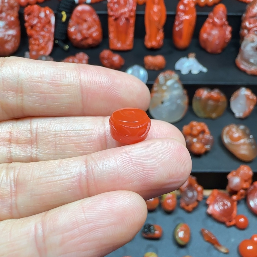 南红玛瑙挂件未镶嵌