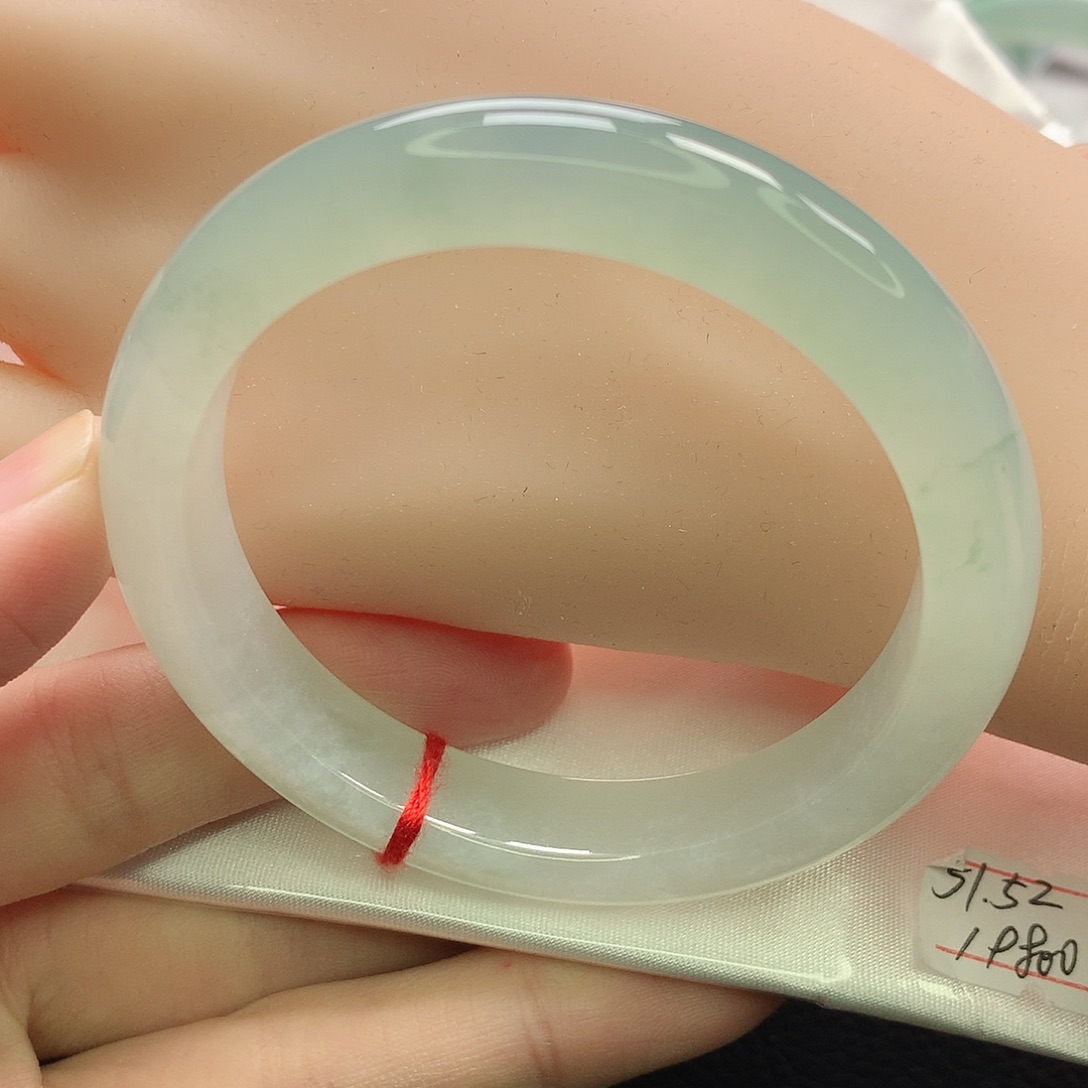 翡翠未镶嵌手镯缅甸5152完美