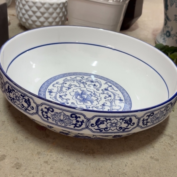 微瑕青花瓷器值得购买