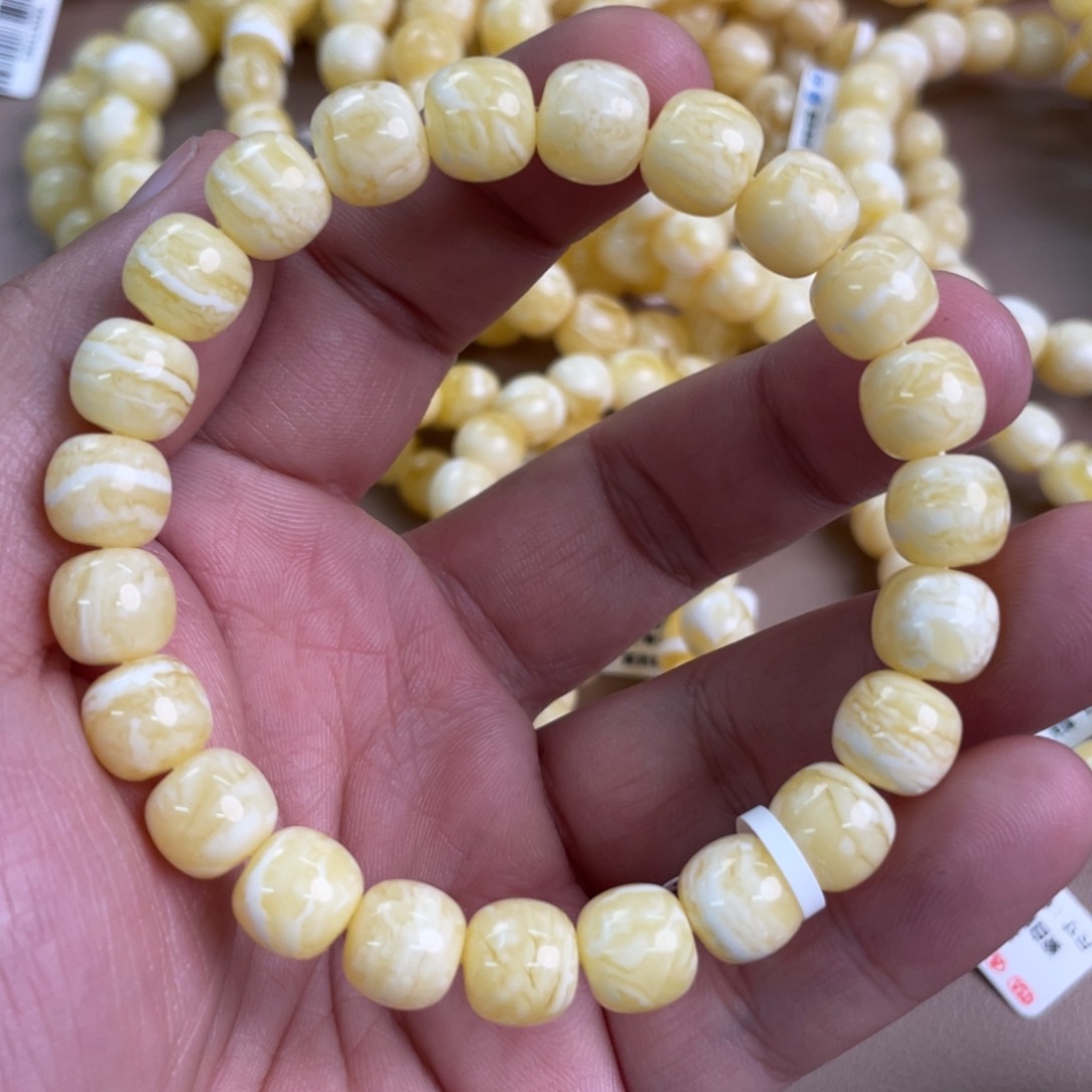 琥珀裸石未镶嵌0350000000