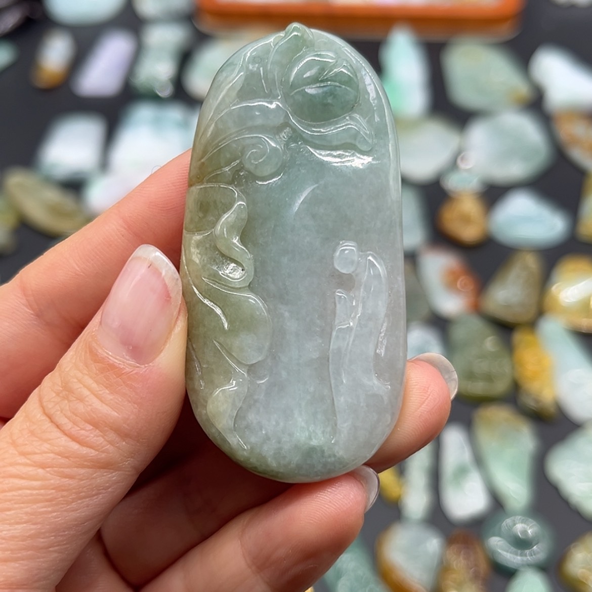 【闪购商品】翡翠颈饰未镶嵌悟道