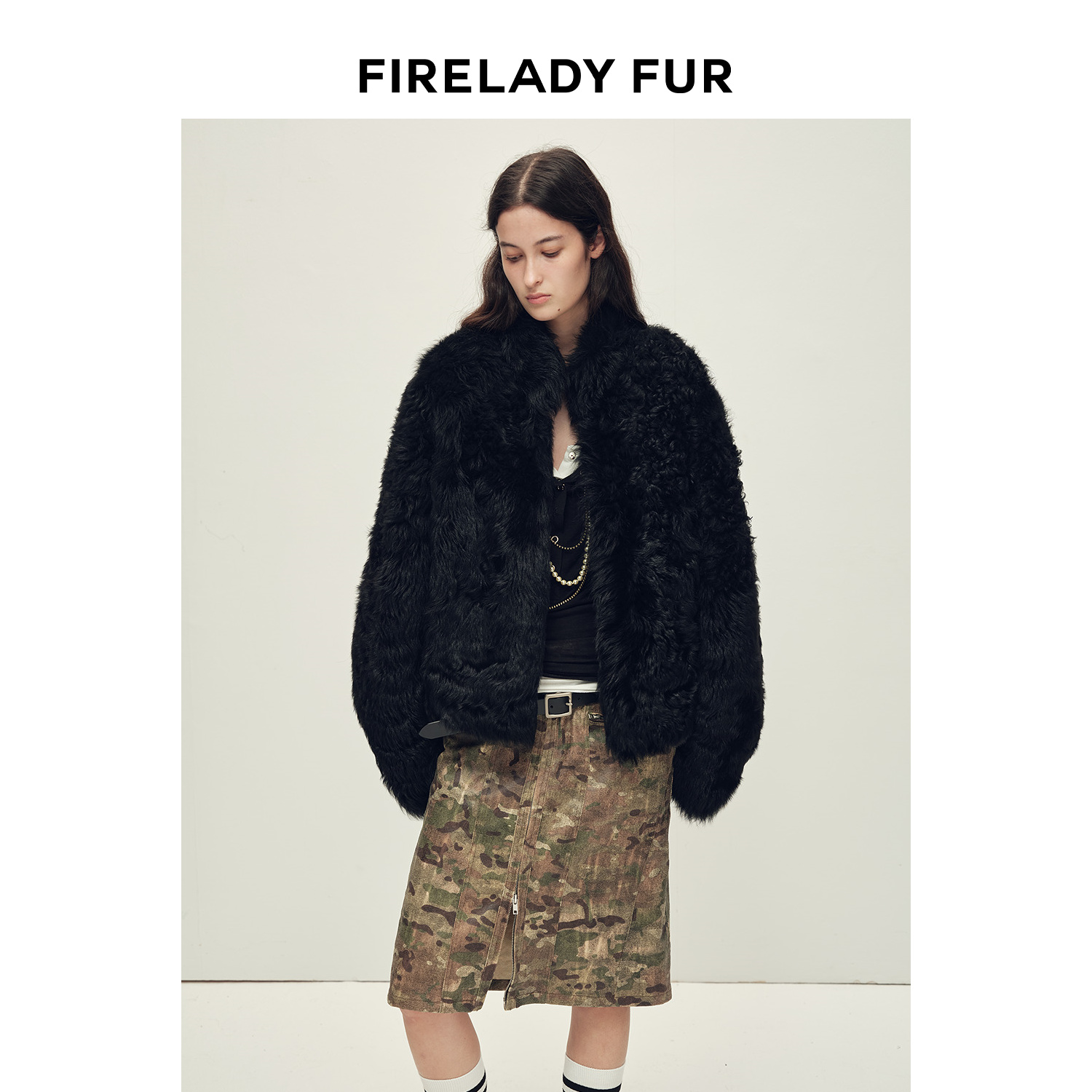 付智恩 黑珍珠 立领托卡卷毛短款皮草外套冬