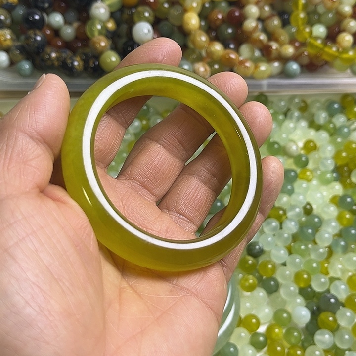 合金蛇纹石玉颈饰