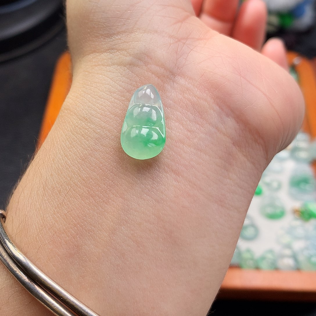 吊坠(不含链)未镶嵌翡翠福豆