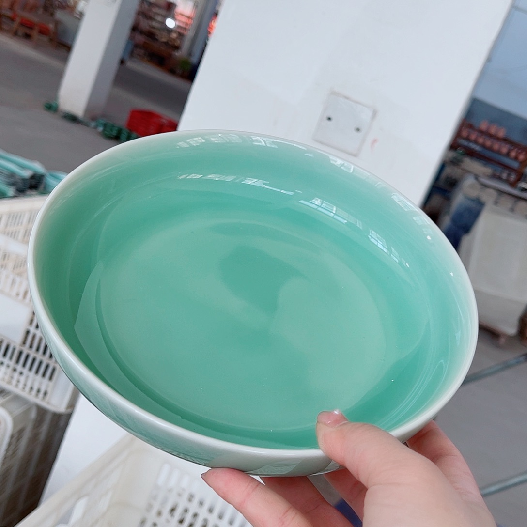 青瓷哈哈哈哈雨后哈哈哈哈哈哈