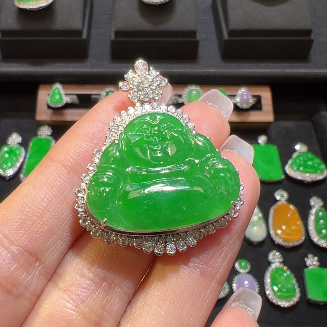 翡翠颈饰18K金镶嵌元**悦收到货48小时鉴赏期