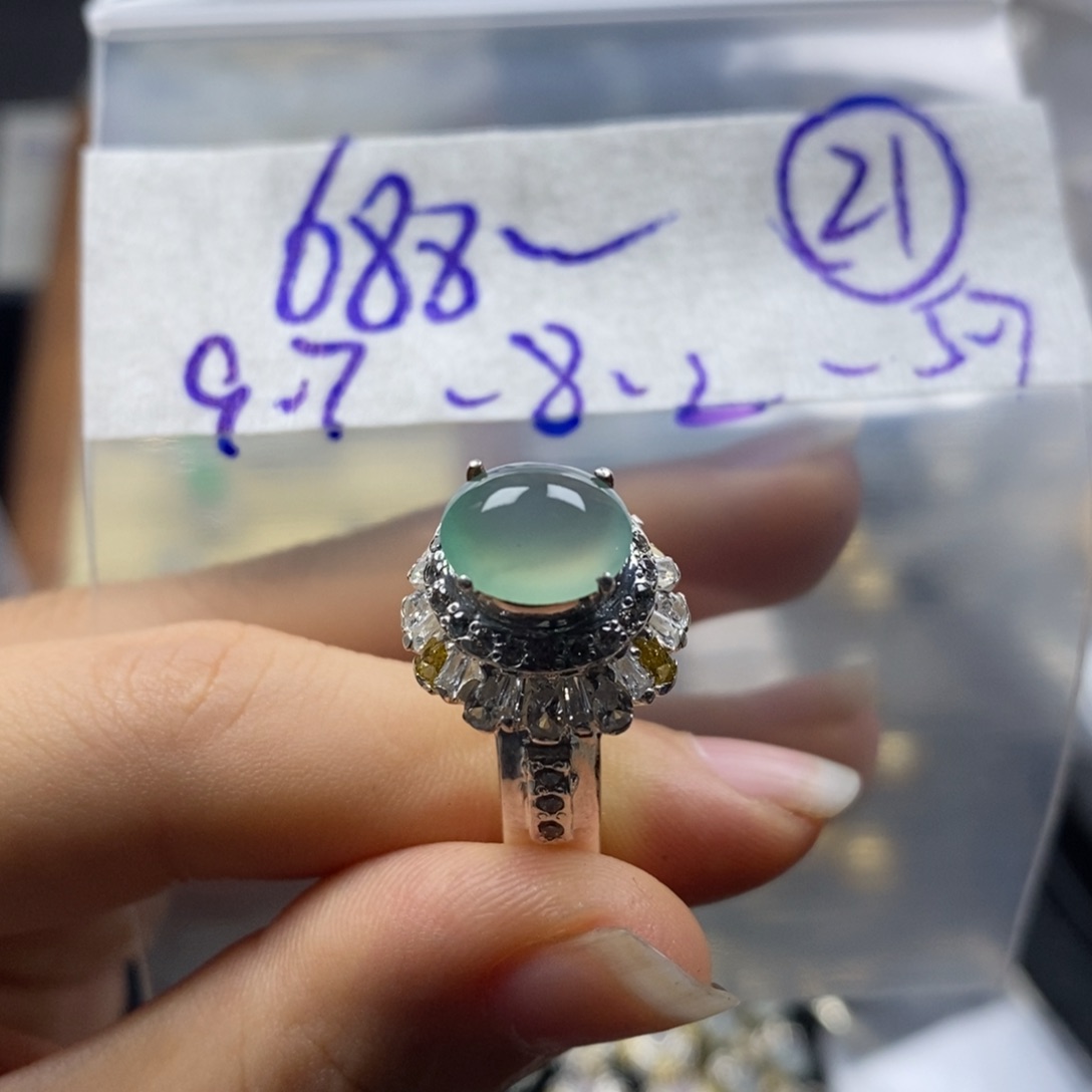 定制翡翠未镶嵌翡翠