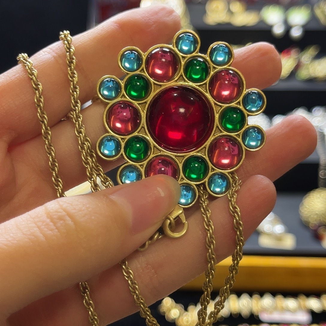 琉璃纯铜合金美丽的风景