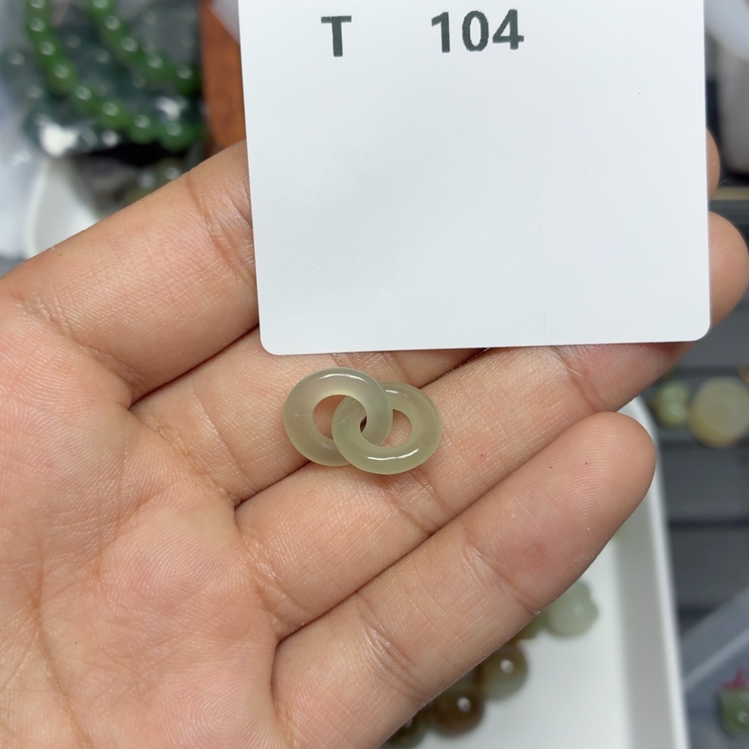 和田玉未镶嵌珠宝半成品T104