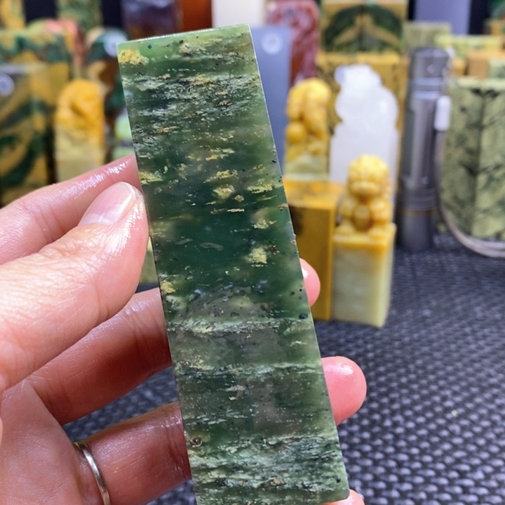 江西石T****8青田石印章石