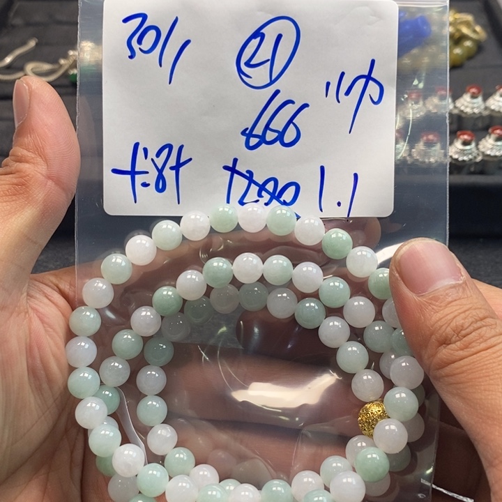 【闪购商品】未镶嵌手链翡翠30万