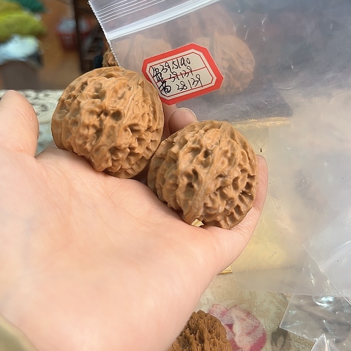 文玩核桃把件苹果园