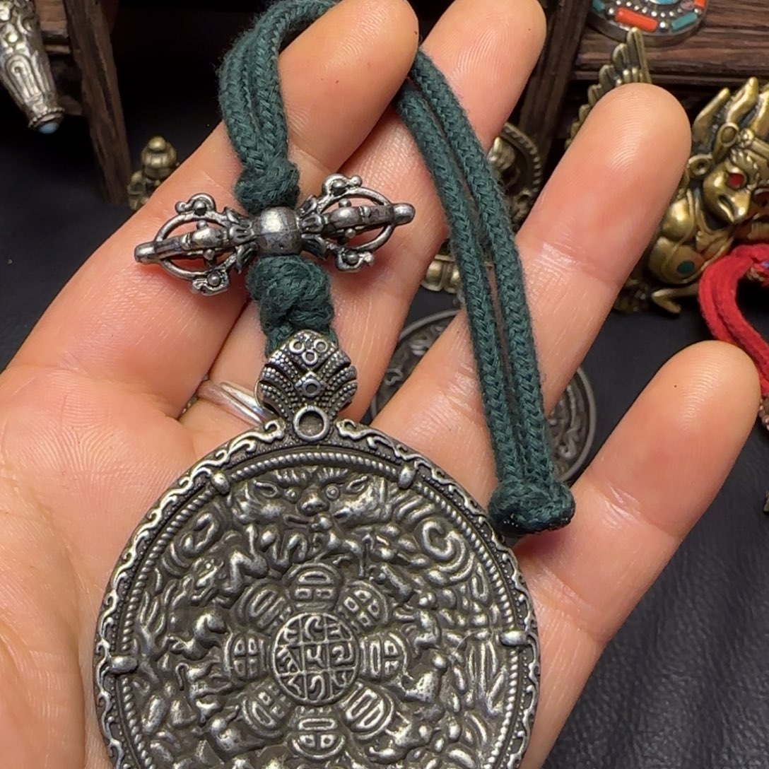 大****泥塑藏传牌子……藏传牌子