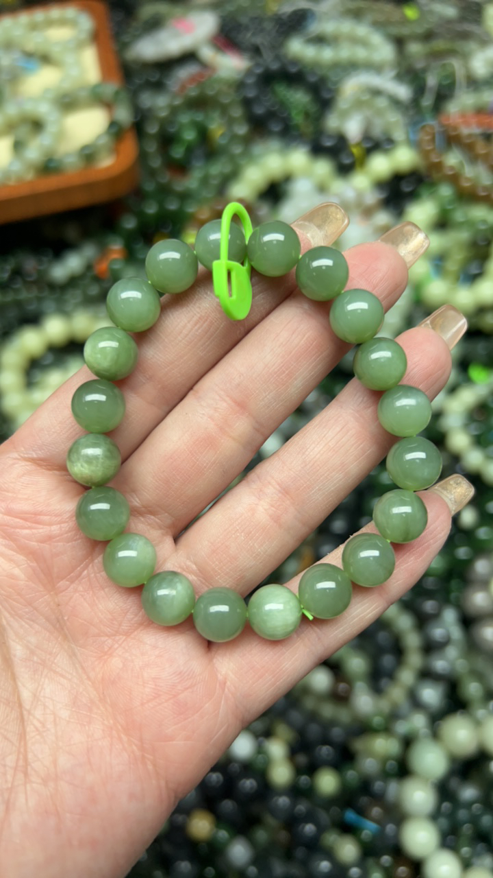 和田玉未镶嵌时尚