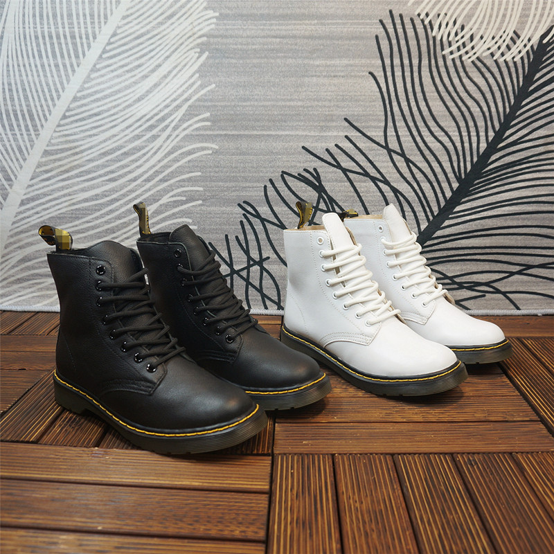 真皮牛皮羊毛女士马丁靴系带方跟冬季保暖靴防滑雪地靴96-1