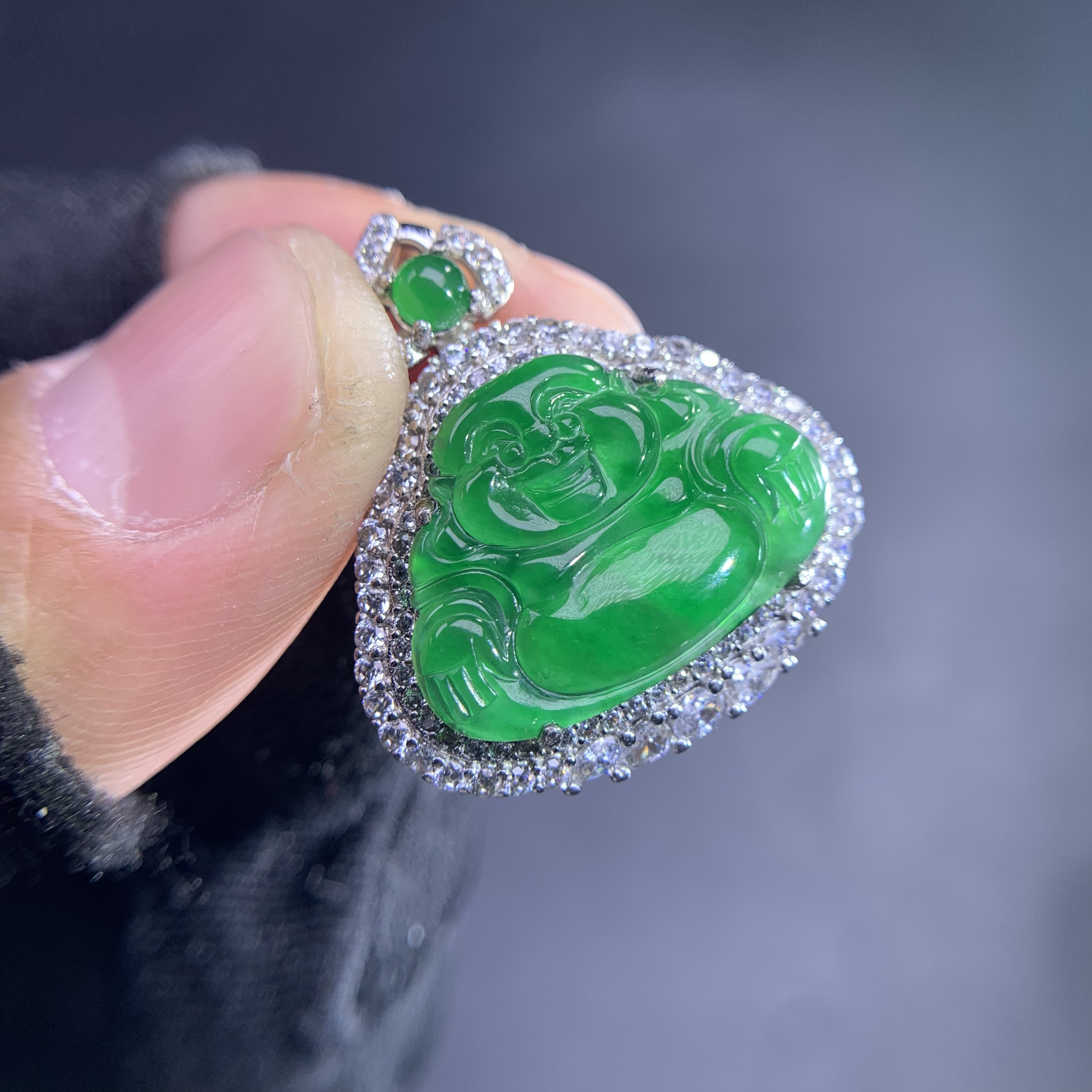 天然A货翡翠S925银镶满绿佛公70602时尚气质女款吊坠挂坠