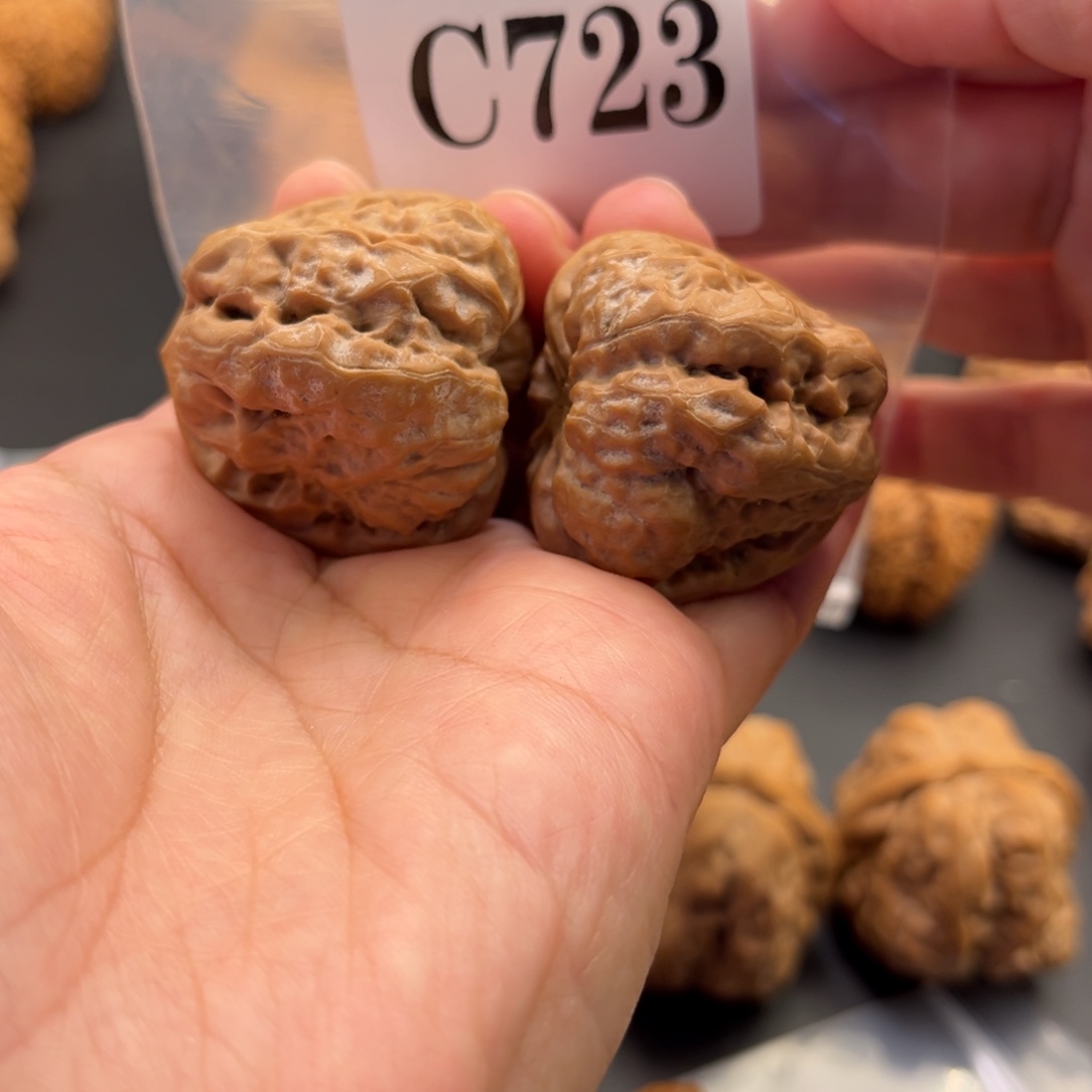 M***.文玩核桃把件蛙蛙精品36度37