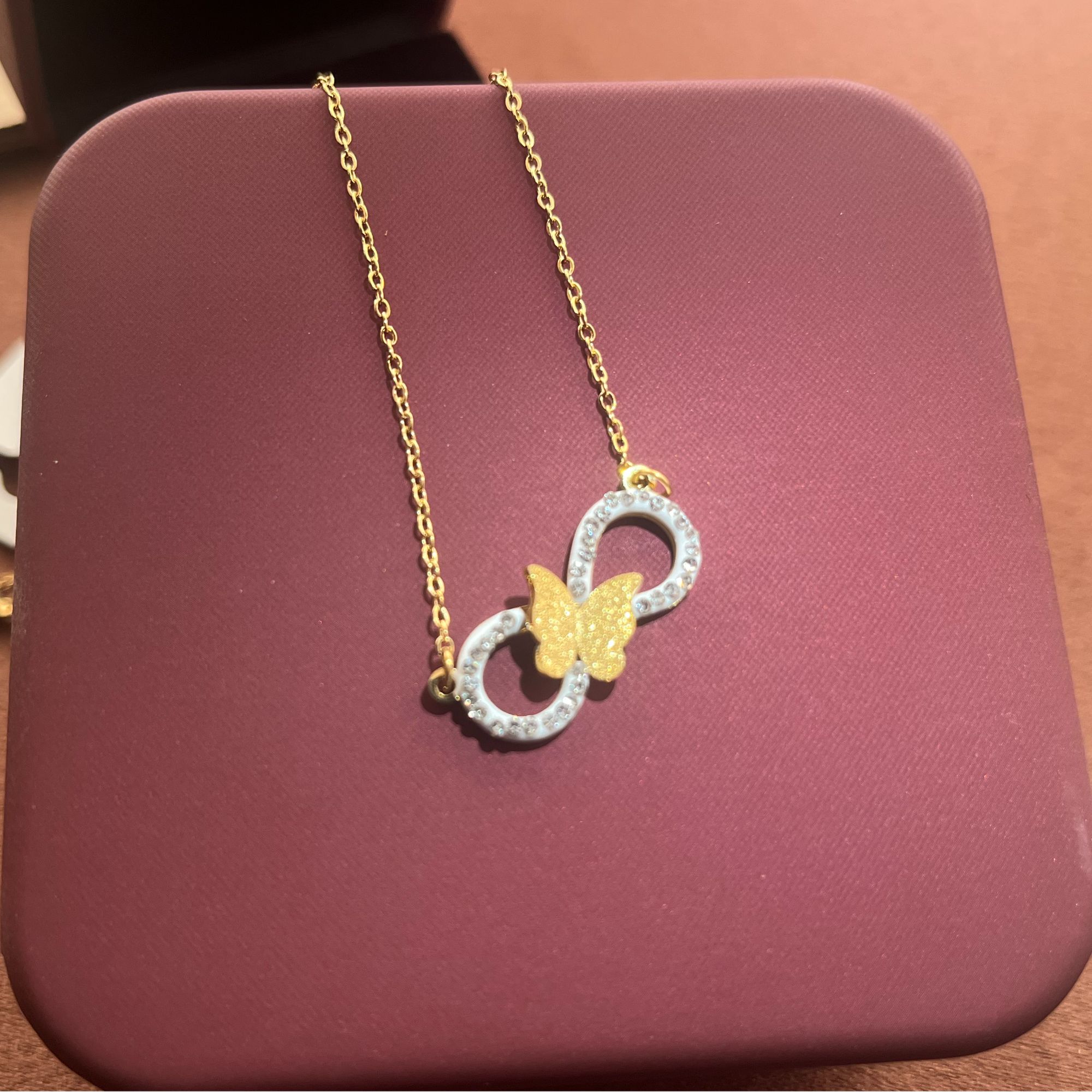 【A404】气质蝴蝶项链轻奢小香风网红ins白色短款经典