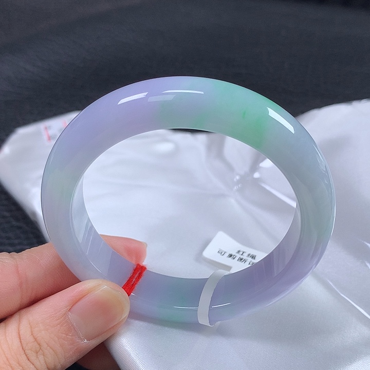 翡翠未镶嵌手镯   