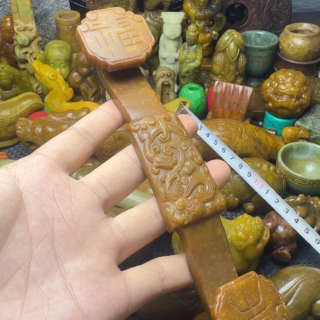 白玉菩提吊坠。。。