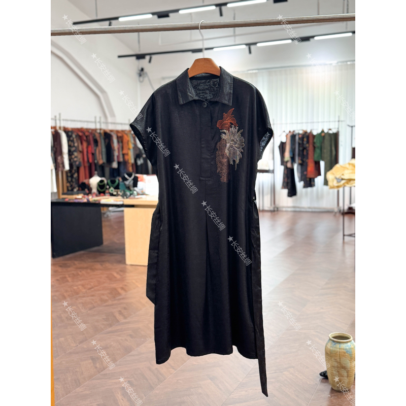 国风新中式刺绣龟裂纹绸缎连衣裙女FY5022402