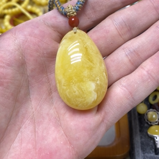 未镶嵌蜜蜡裸石吊坠