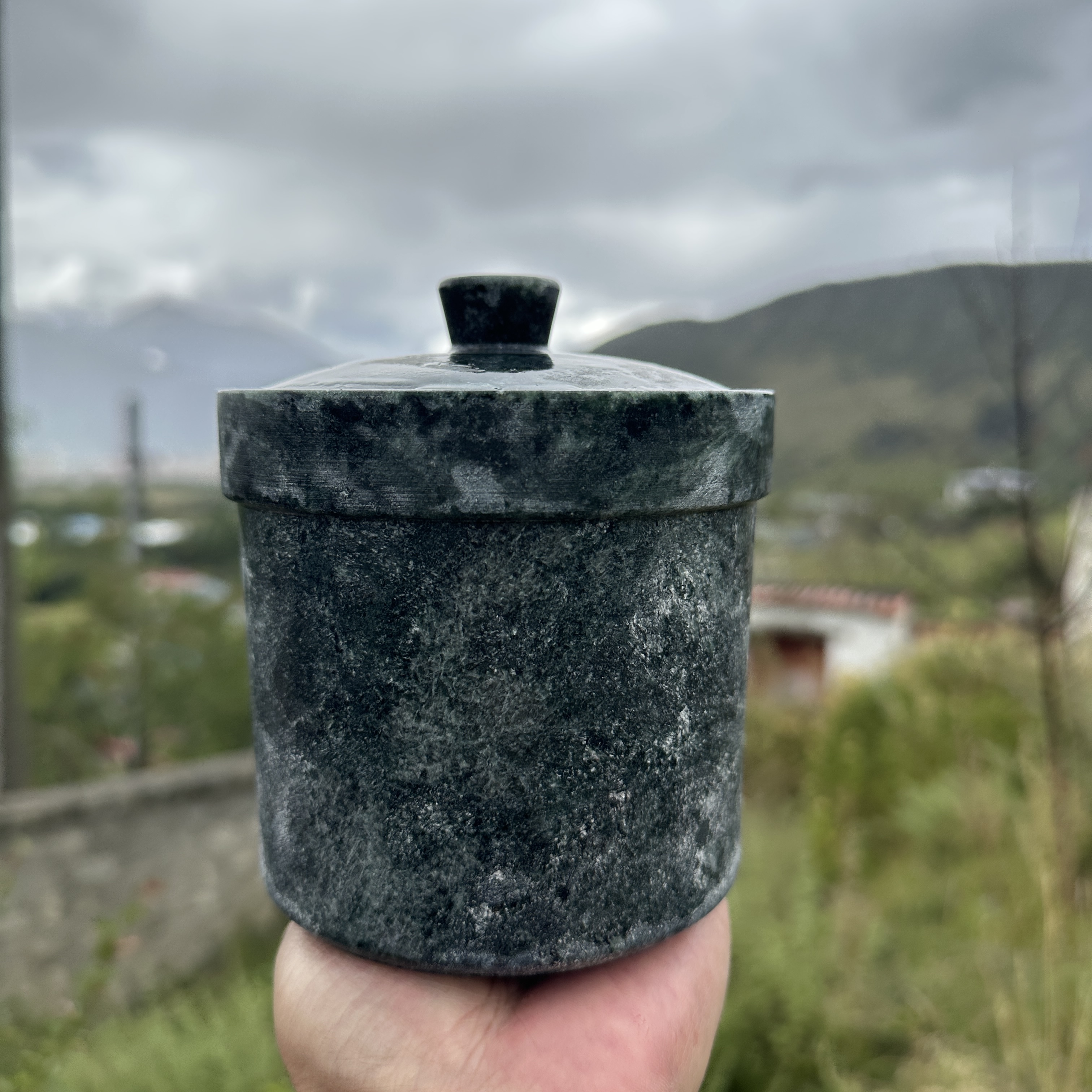 墨脱皂石西藏帮辛乡天然皂石手工炖盅600ml