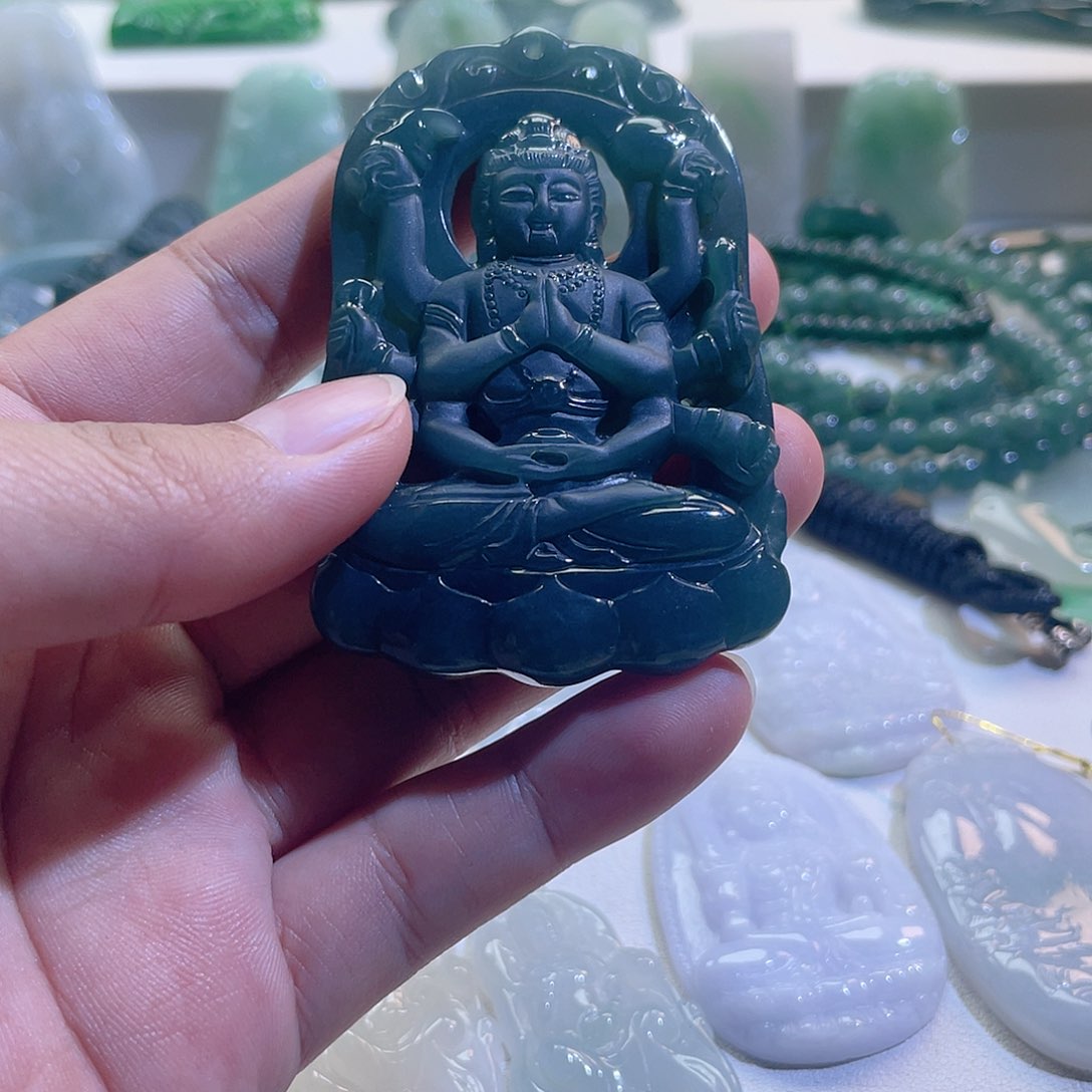 翡翠颈饰未镶嵌翡翠挂件