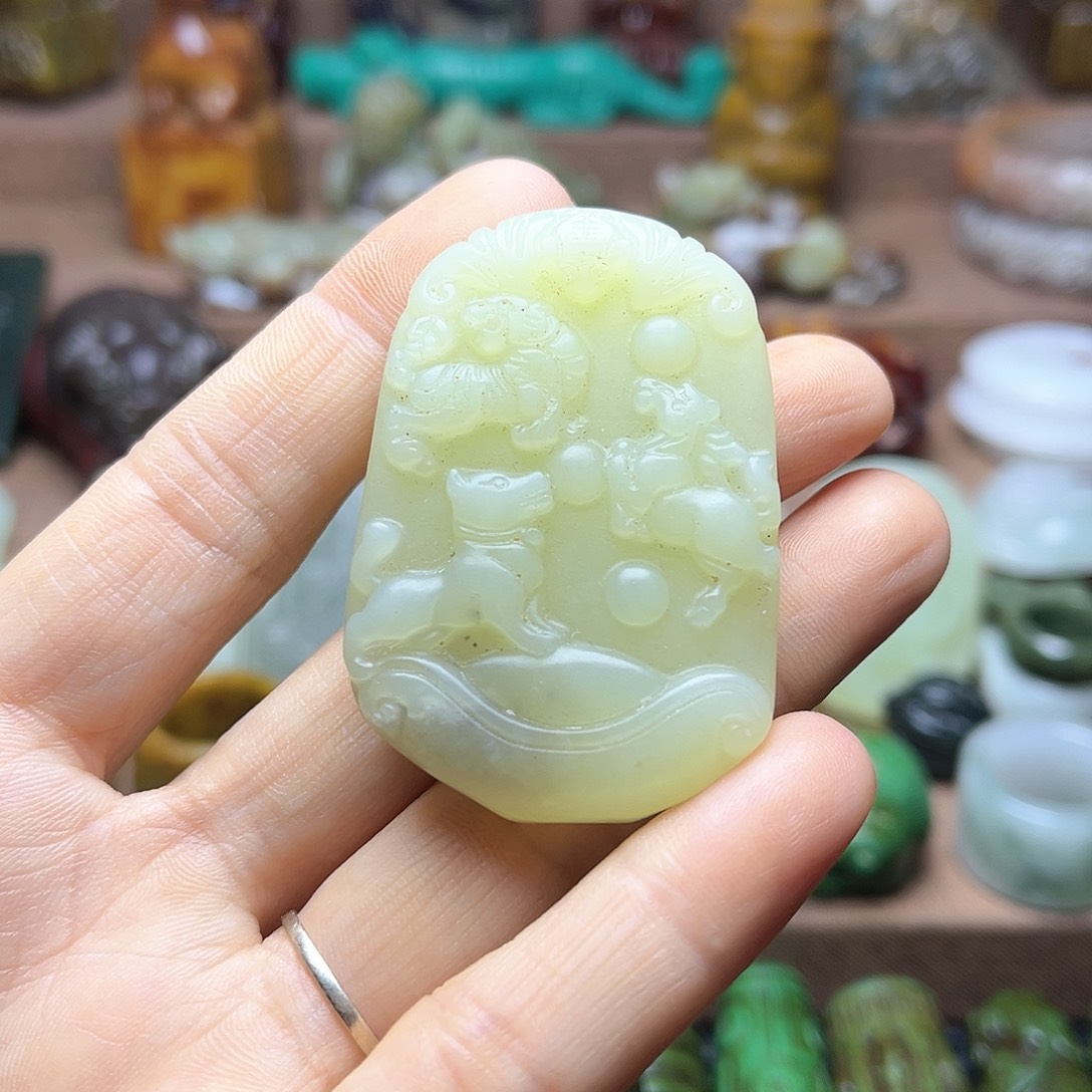 白玉菩提吊坠88。。