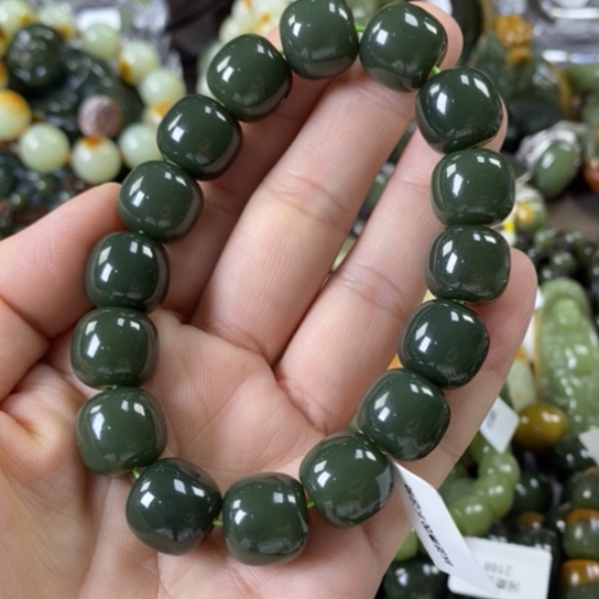 透闪石质玉手串卡14未镶嵌