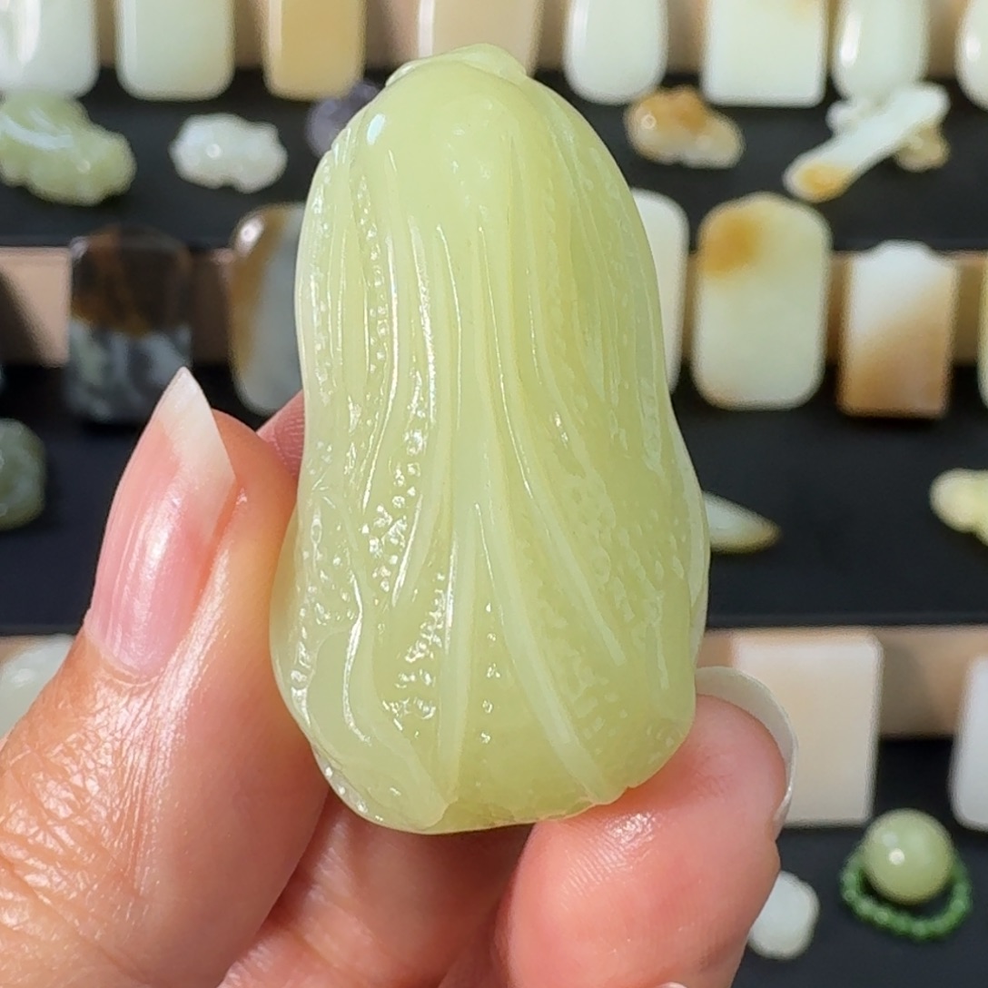 昏***地和田玉未镶嵌颈饰