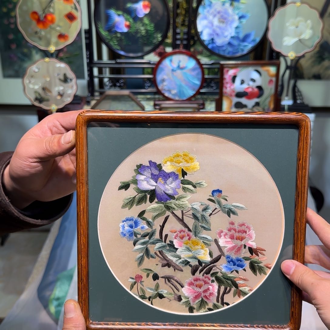 刺绣刺绣工艺精湛