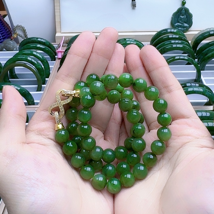 和田玉（碧玉）串珠未镶嵌