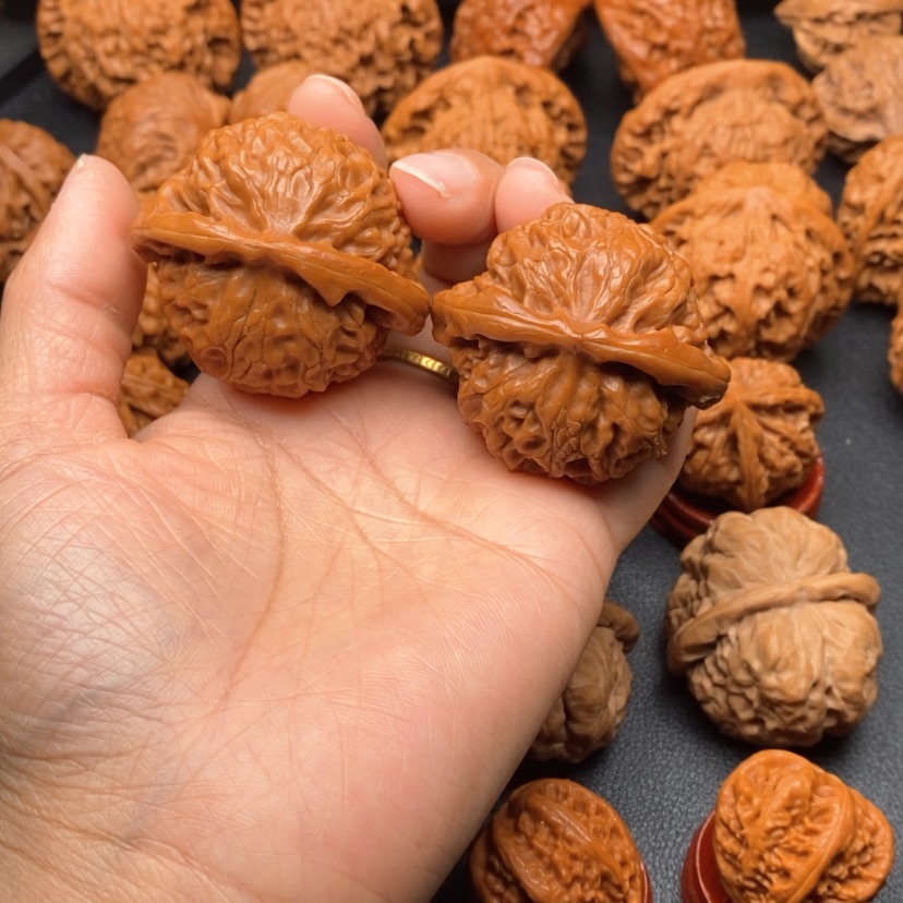 【闪购商品】文玩核桃把件46宫灯