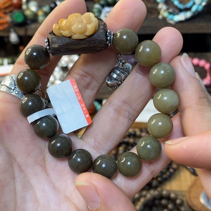 南红玛瑙手链未镶嵌M****l