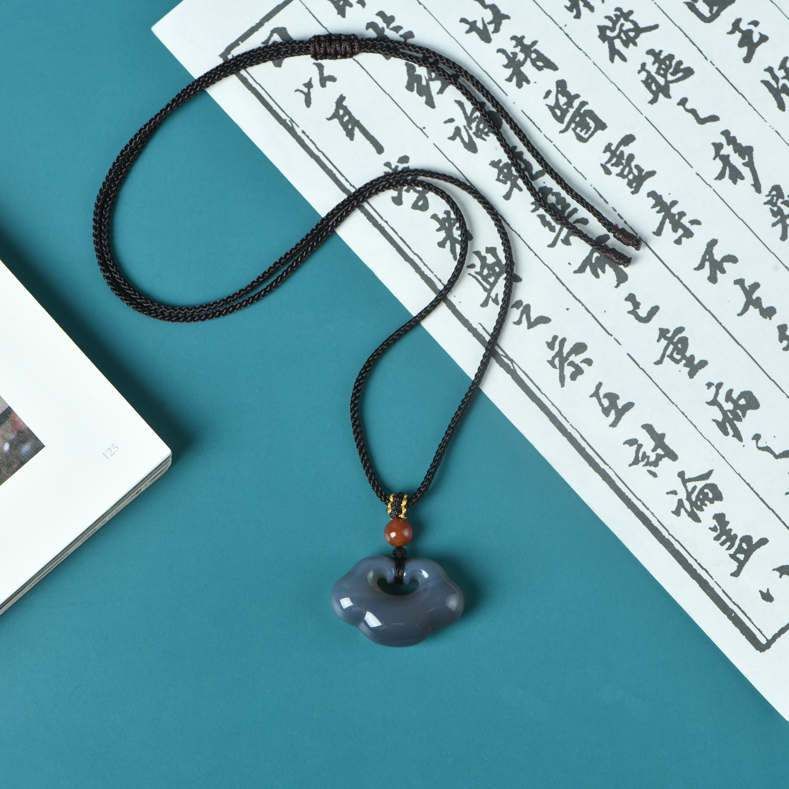 玛瑙如意锁吊坠脖挂（多样性发其一）