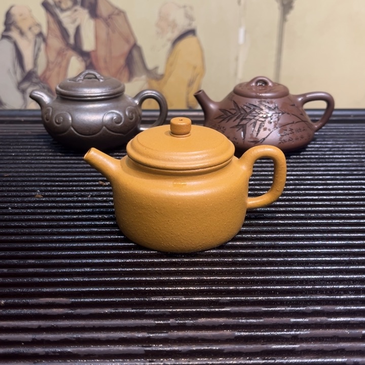 紫砂茶壶德钟黄金段