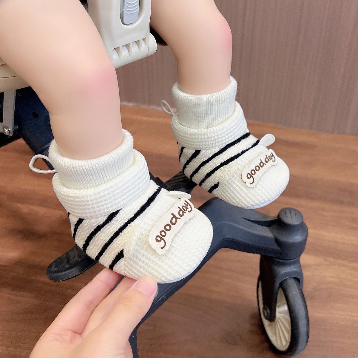 婴儿步鞋软底春秋冬季12新生男女宝宝不掉鞋袜