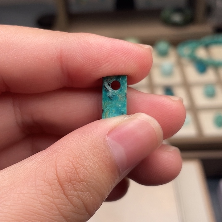 绿松石未镶嵌吊坠