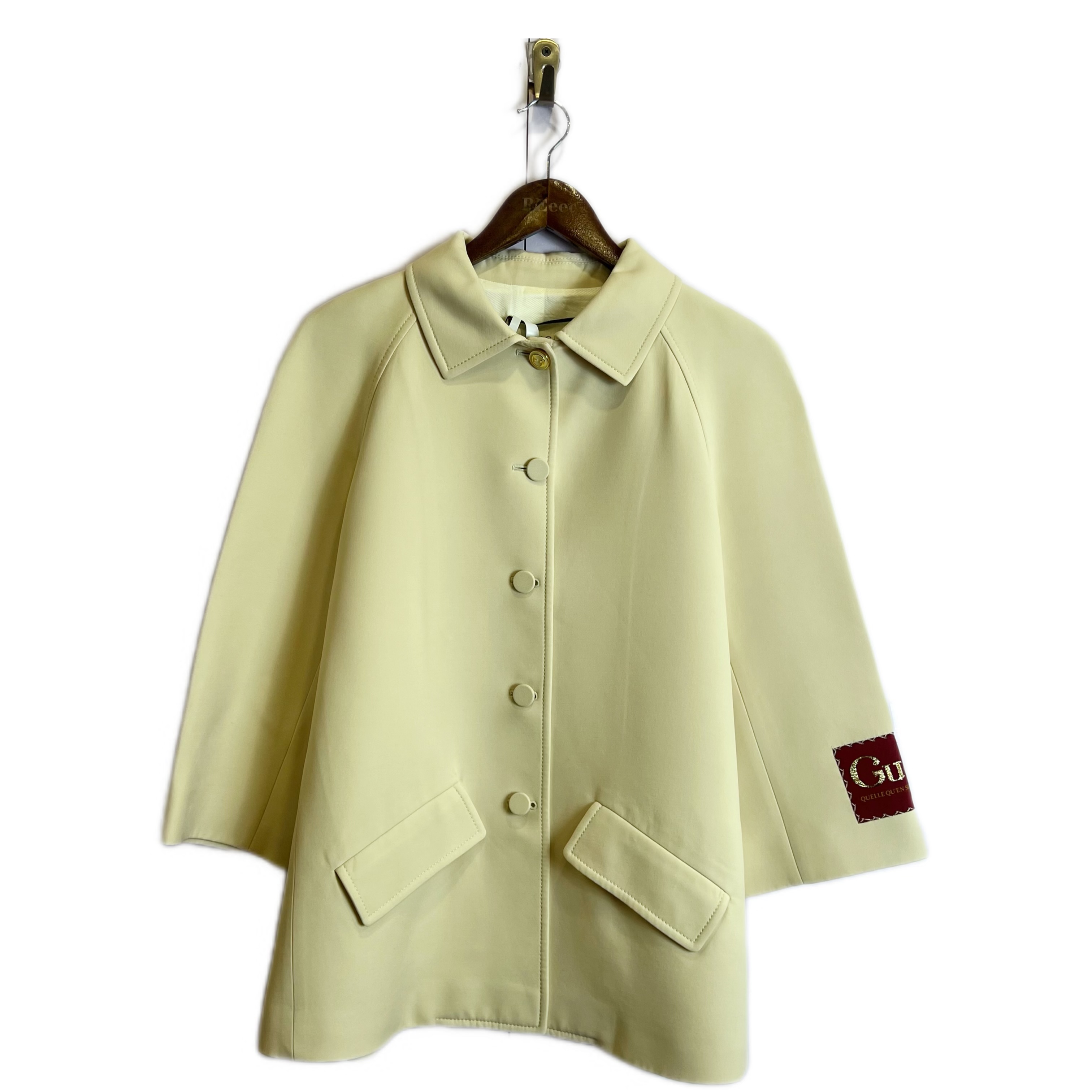 99新 GUCCI/古驰 02684 米色袖标外套40码 